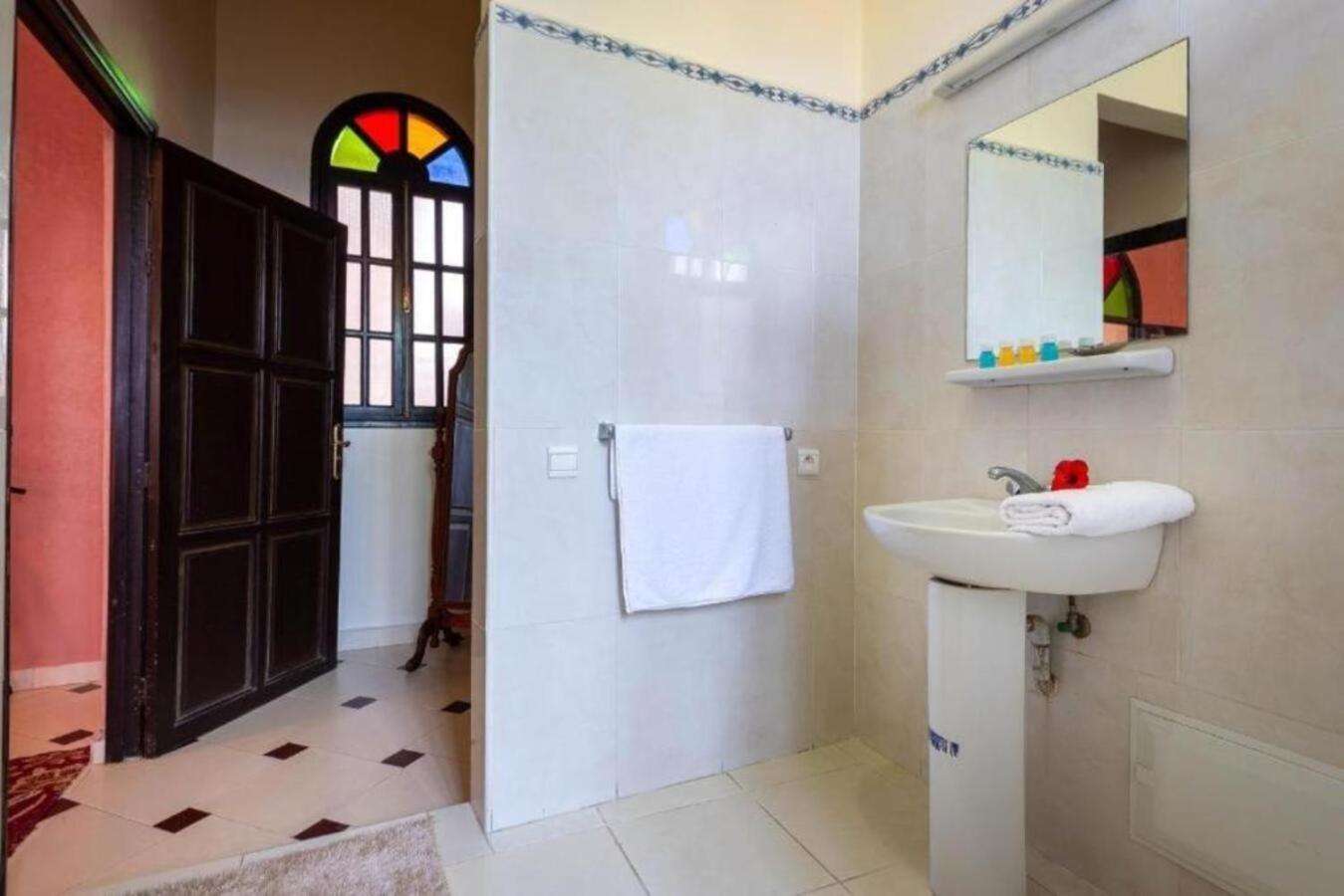Sidi Abdallah Ghiat Riad Qodwa المظهر الخارجي الصورة