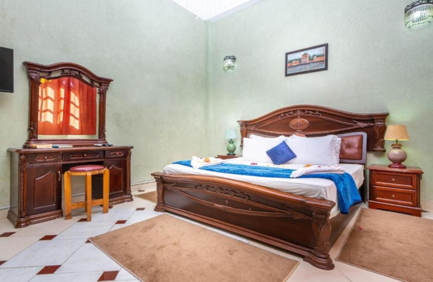 Sidi Abdallah Ghiat Riad Qodwa المظهر الخارجي الصورة